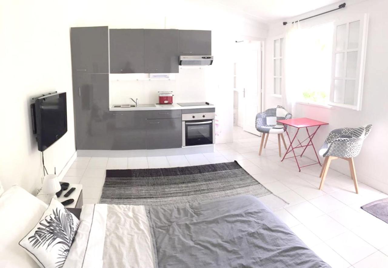 Studio Charmant Au Coeur De Boucan Canot 30 M² Avec Jardin Prive Saint-Paul 外观 照片